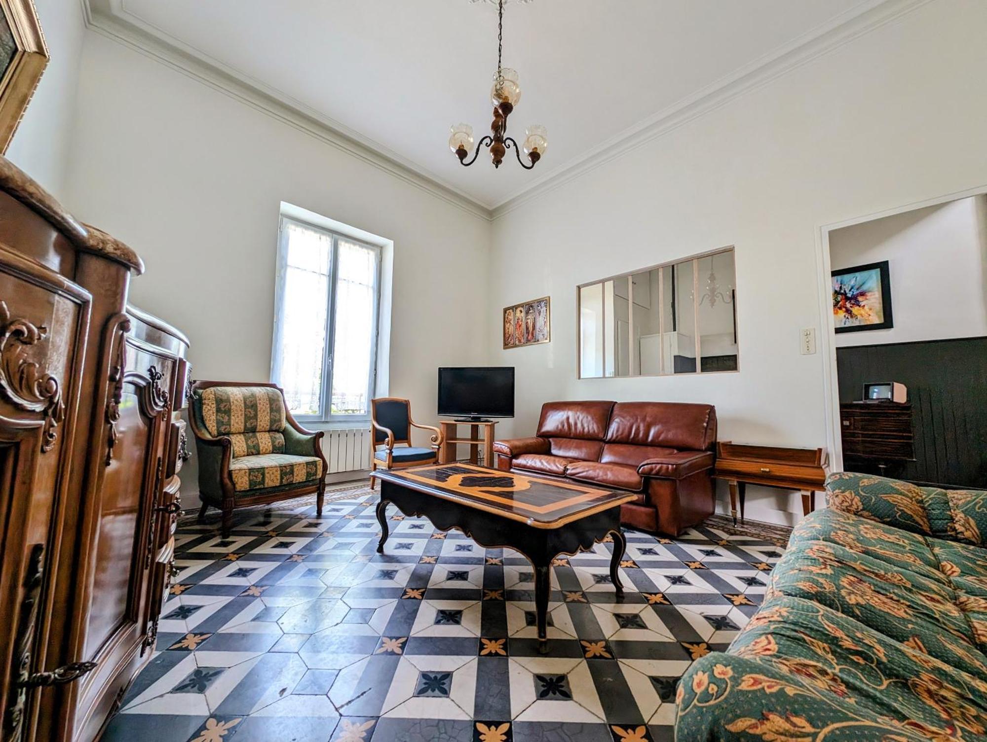 Maison De Style Tout Confort, Position Ideale, Avec Clim Et Petit Exterieur Orange  Eksteriør bilde